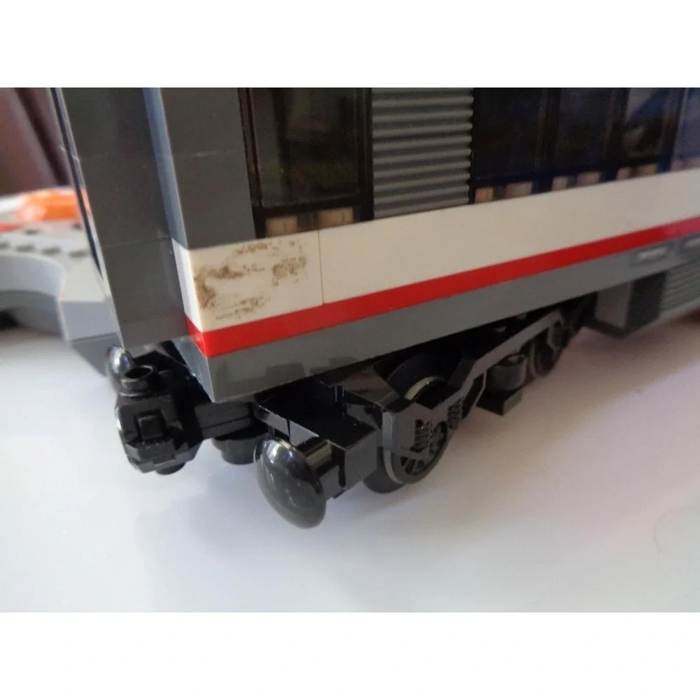Lego City 60051 High Speed Passenger Train Remote Complete w/ Minifigures